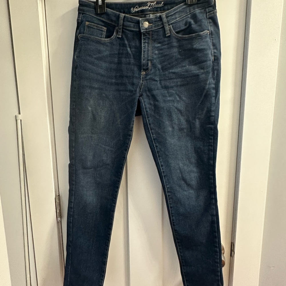 Universal Thread Women's Dark Blue Skinny Jeans